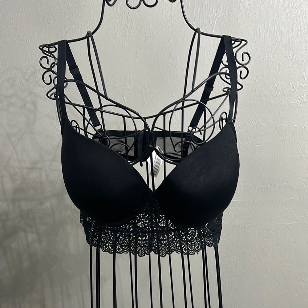 Gillian & O’Malley Black Lace Bra